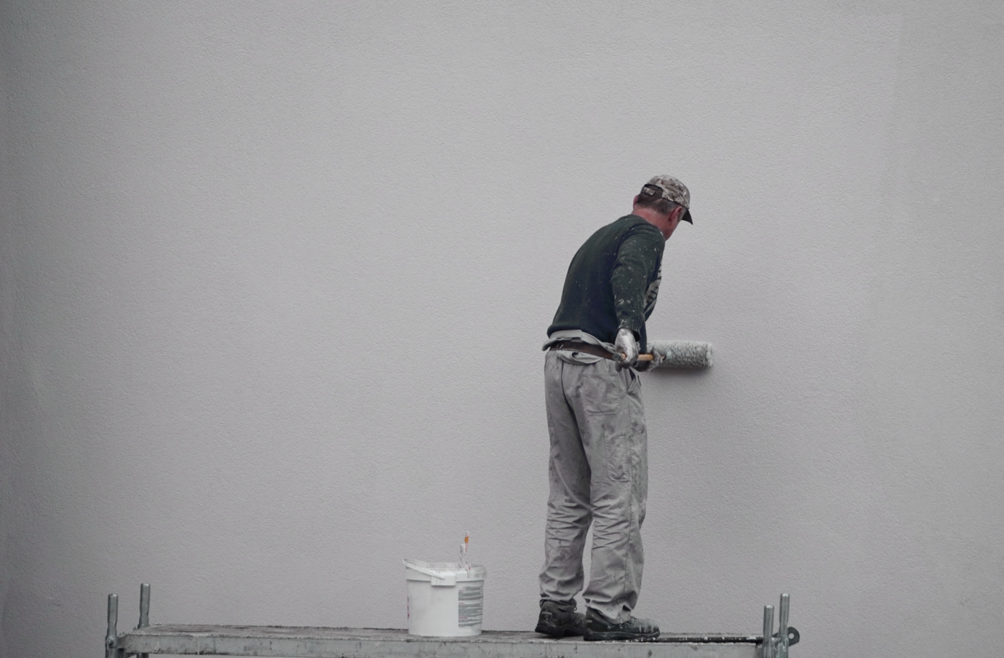 Fourniture peinture extérieure haute résistance