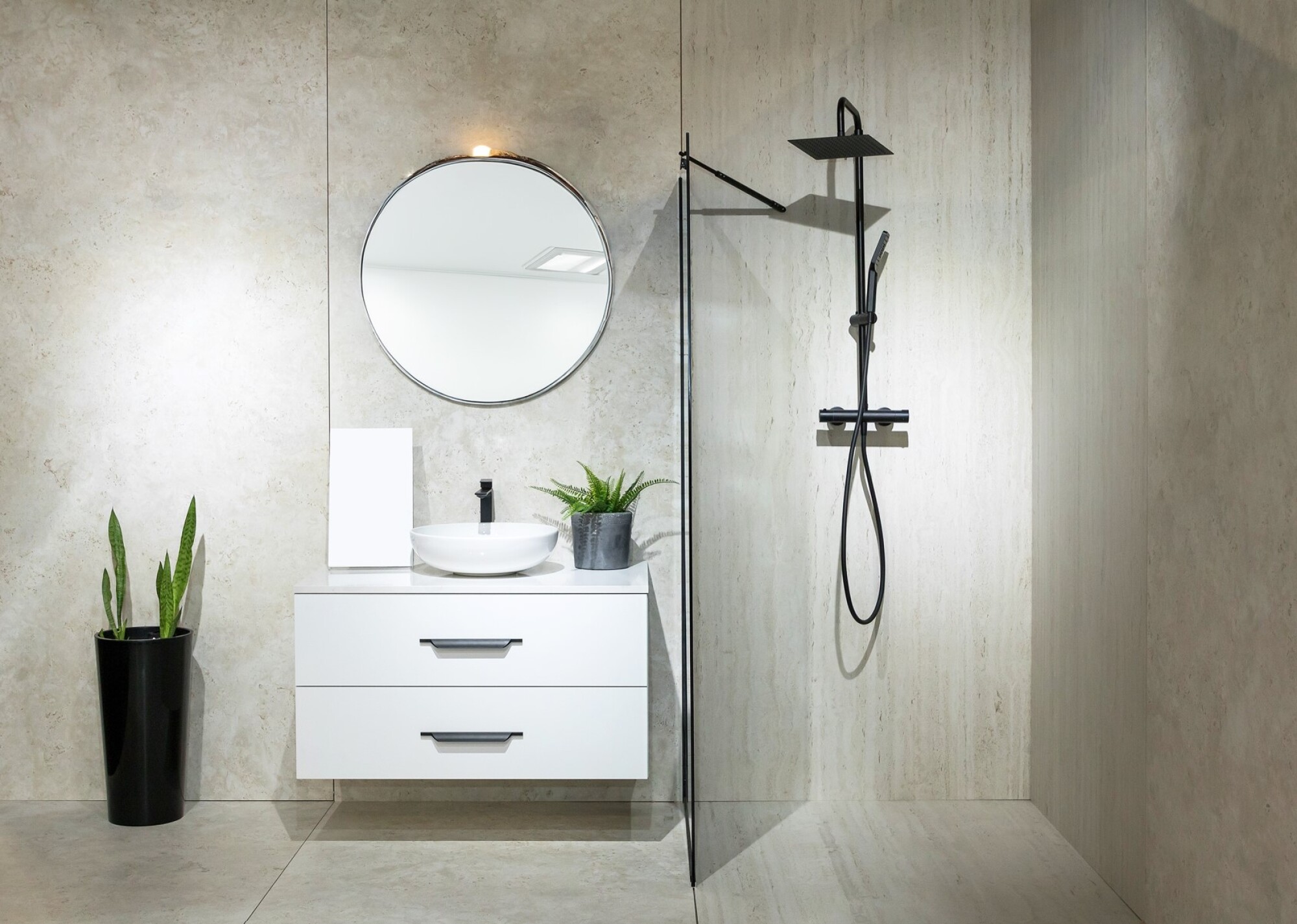 Installation de meuble pour petite salle de bain