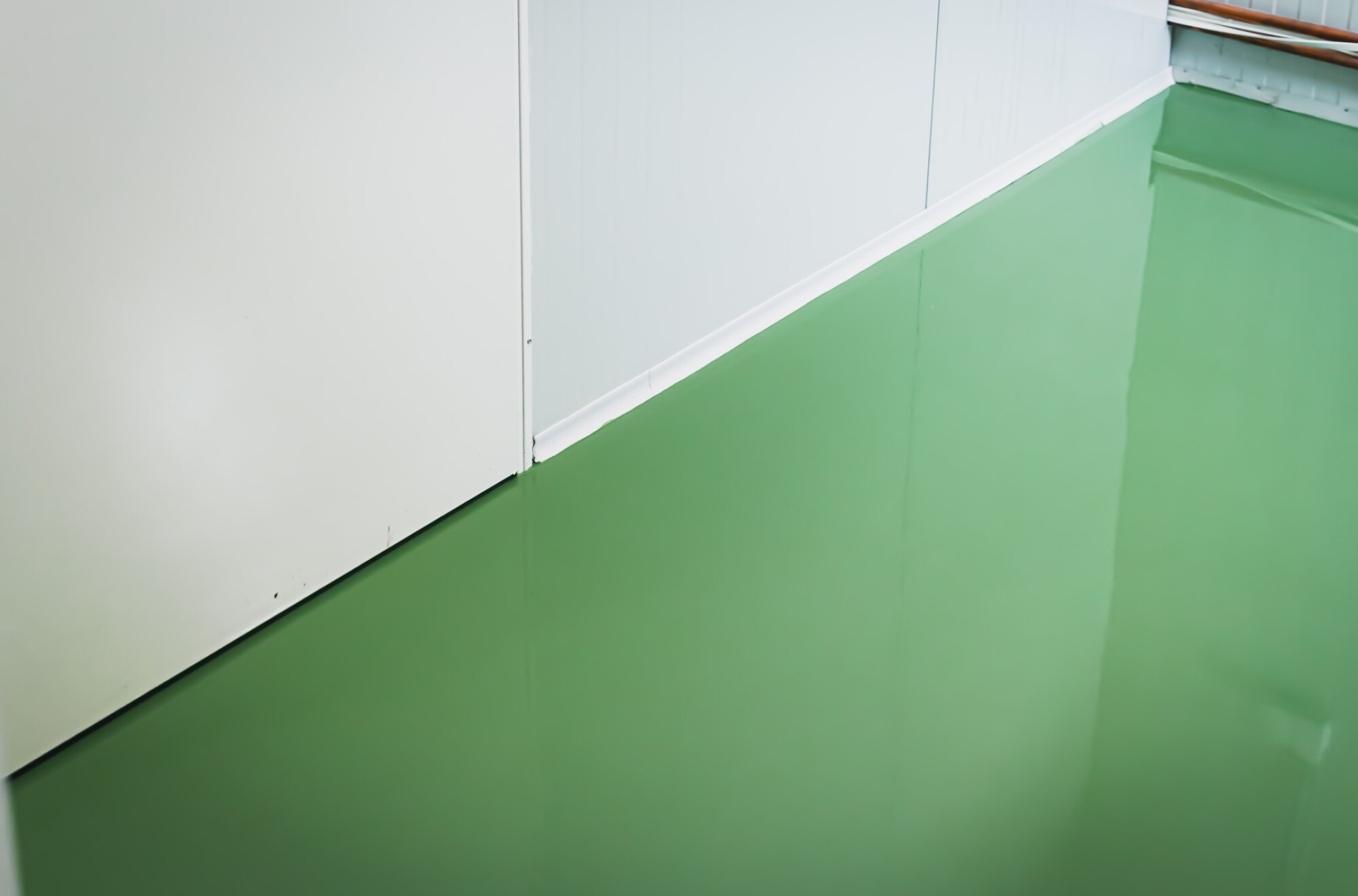 Pose de béton ciré coloré