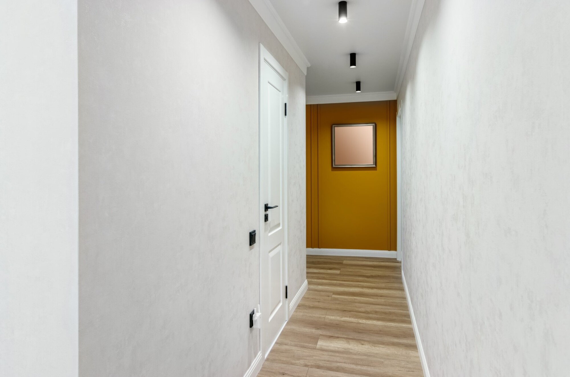 Peinture couloir étroit