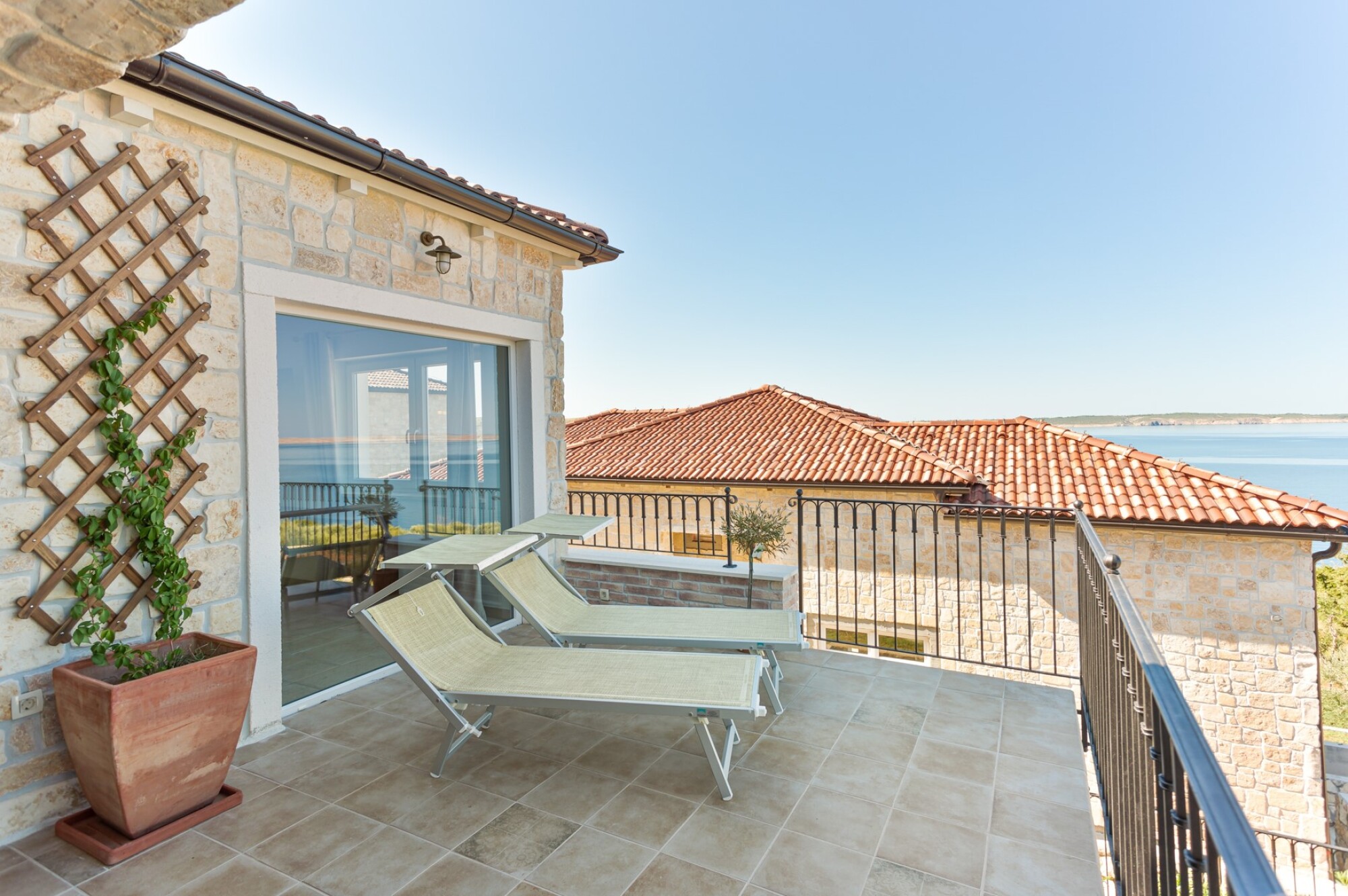 Pose de dalles en pierre