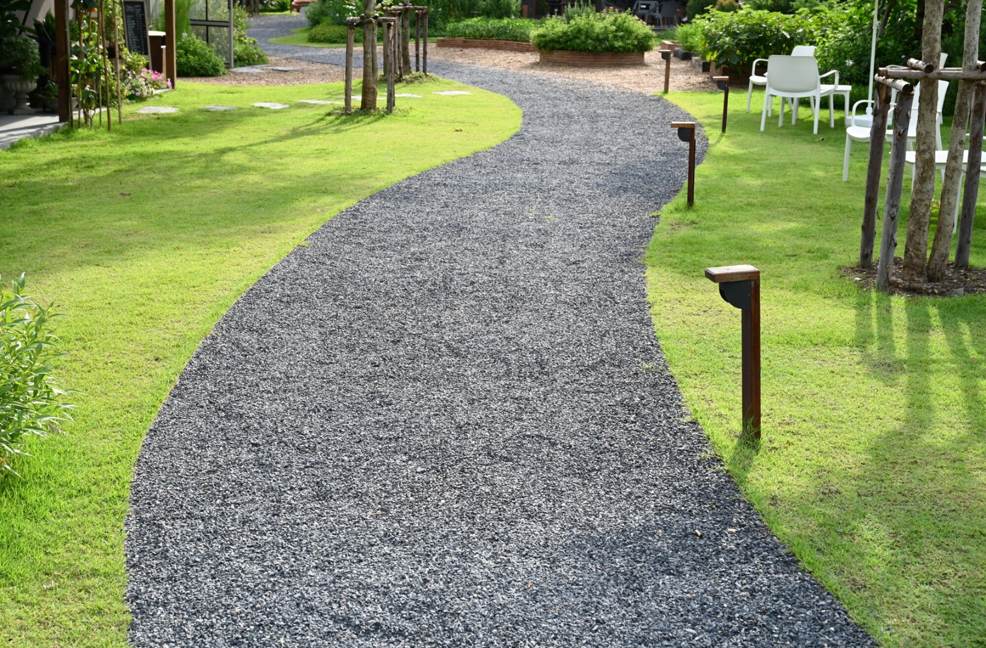 Pose de gravier pour allée