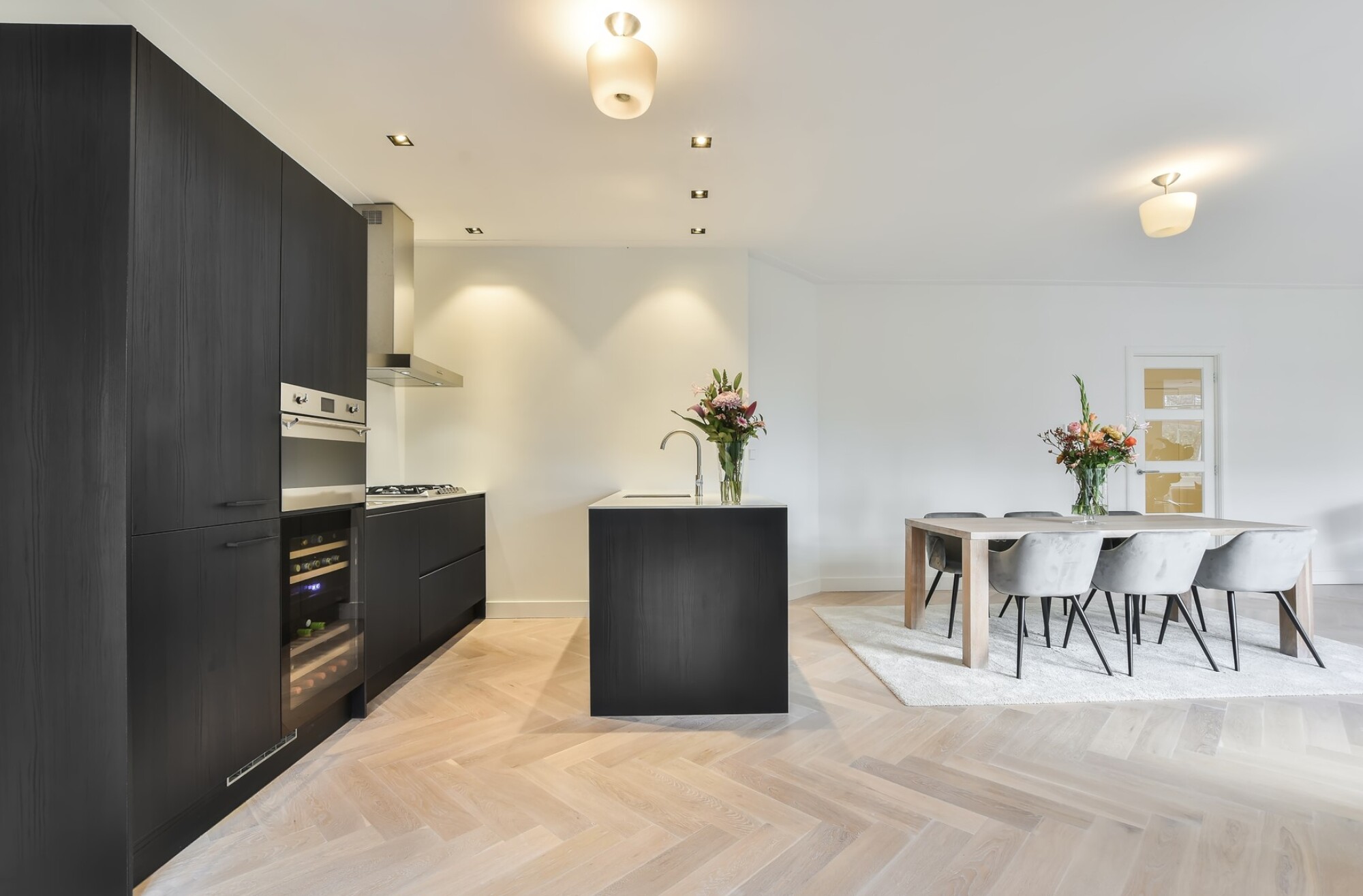 Fourniture de meubles stratifiés