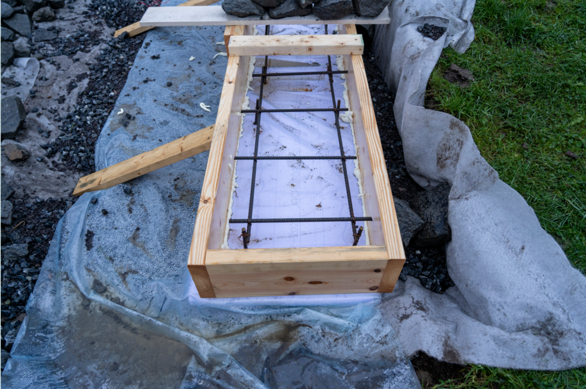 Pose de panneaux de coffrage