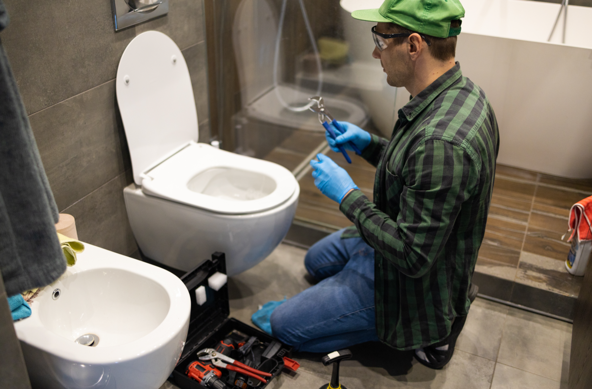 Remplacement de tuyau d'évacuation WC