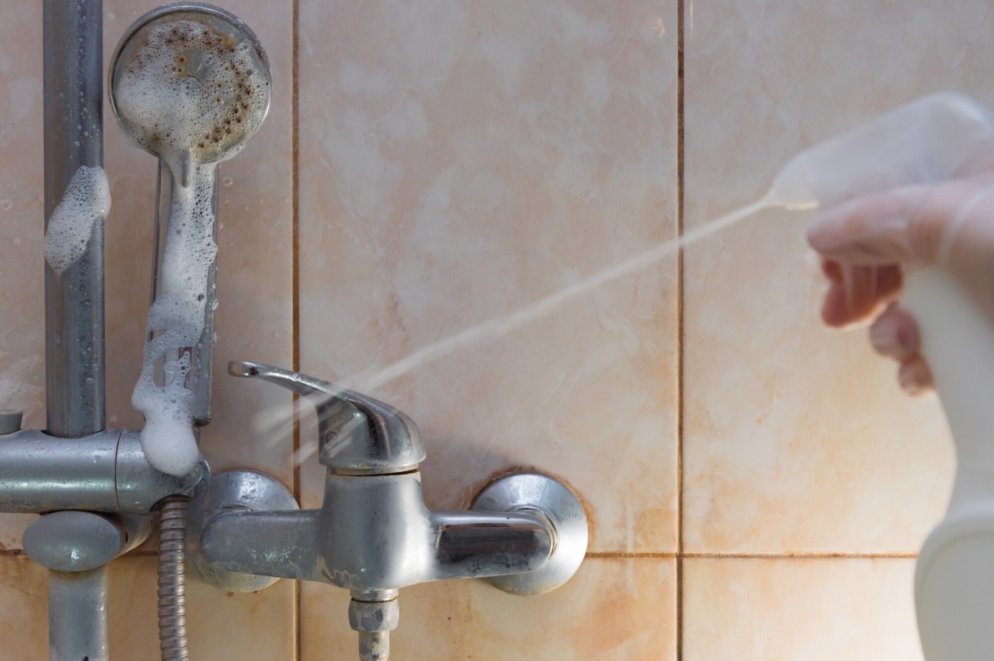 Traitement anticalcaire douche