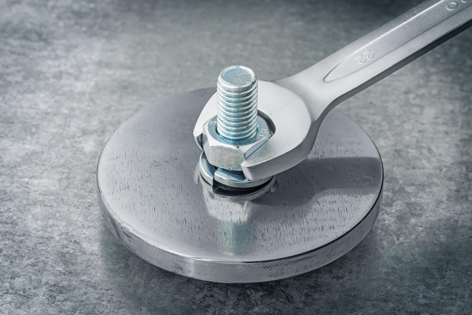 Clé pour écrou sphérique