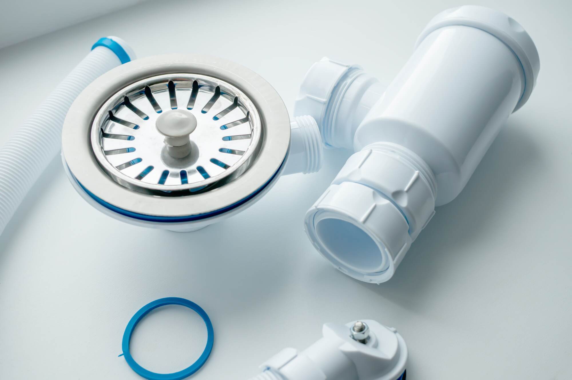 Installation de siphons lavabo