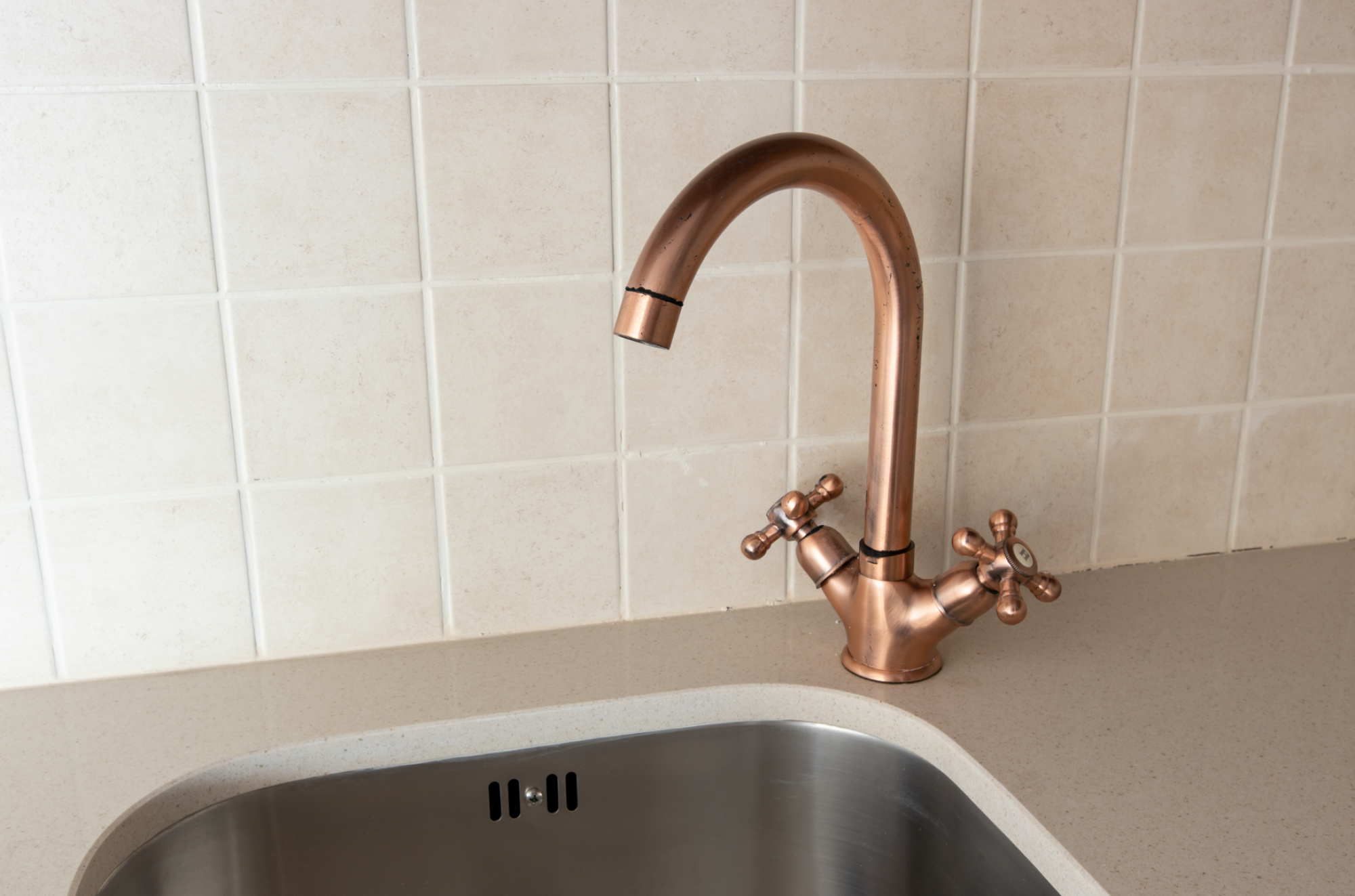 Robinet de lavabo en cuivre