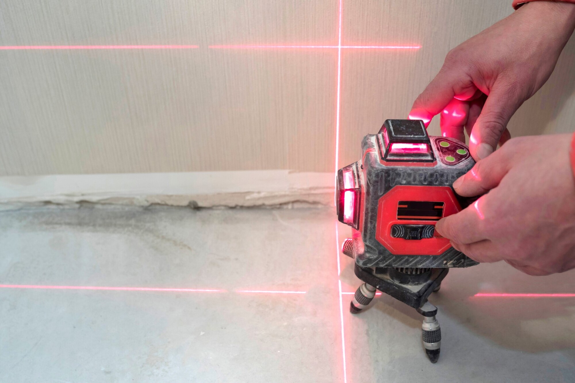 Outil de traçage laser