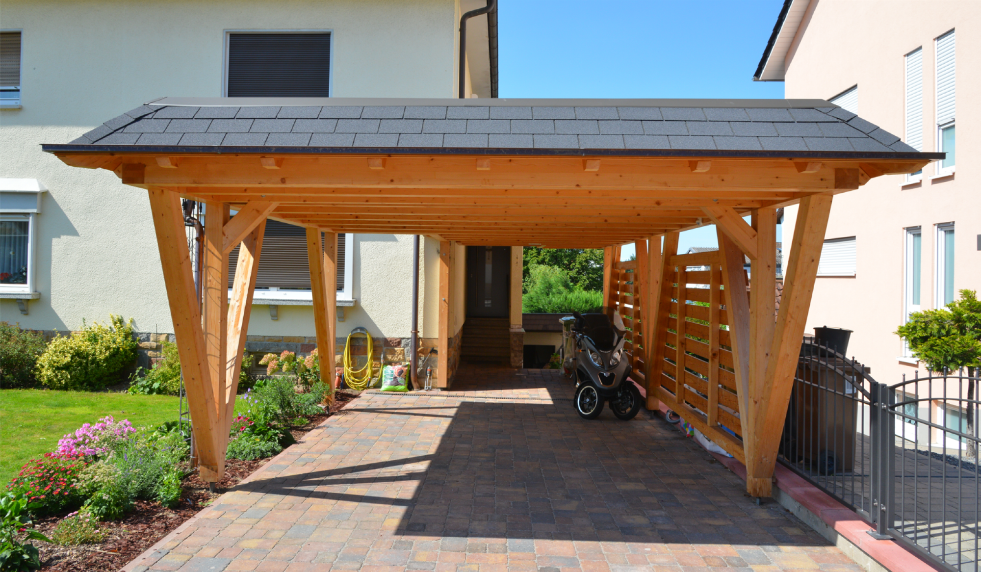 Réparation de carport pour abri de motos