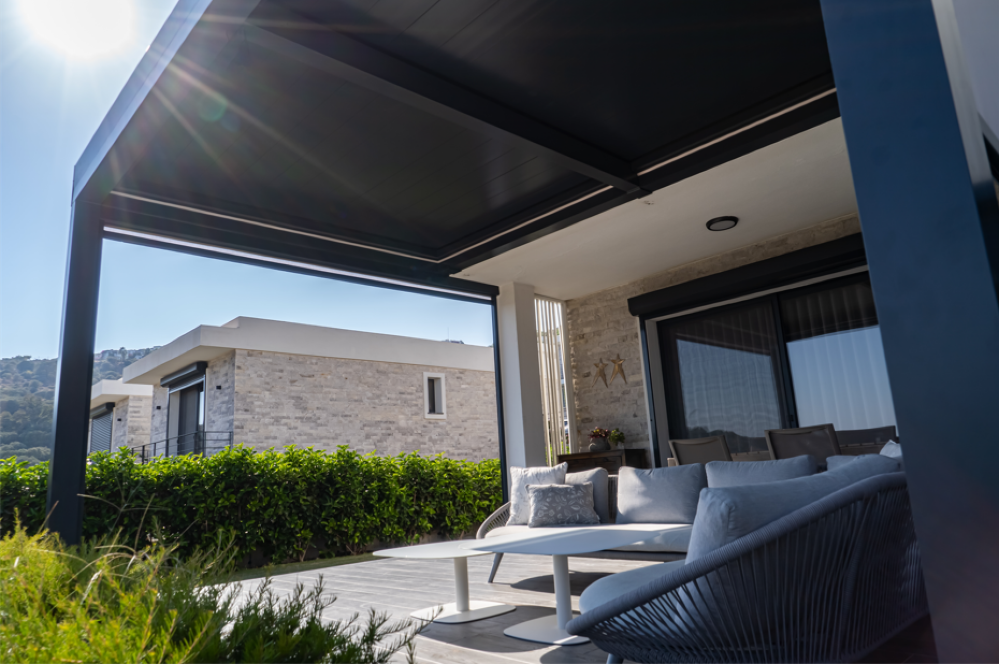 Fabrication de pergola en aluminium sur mesure