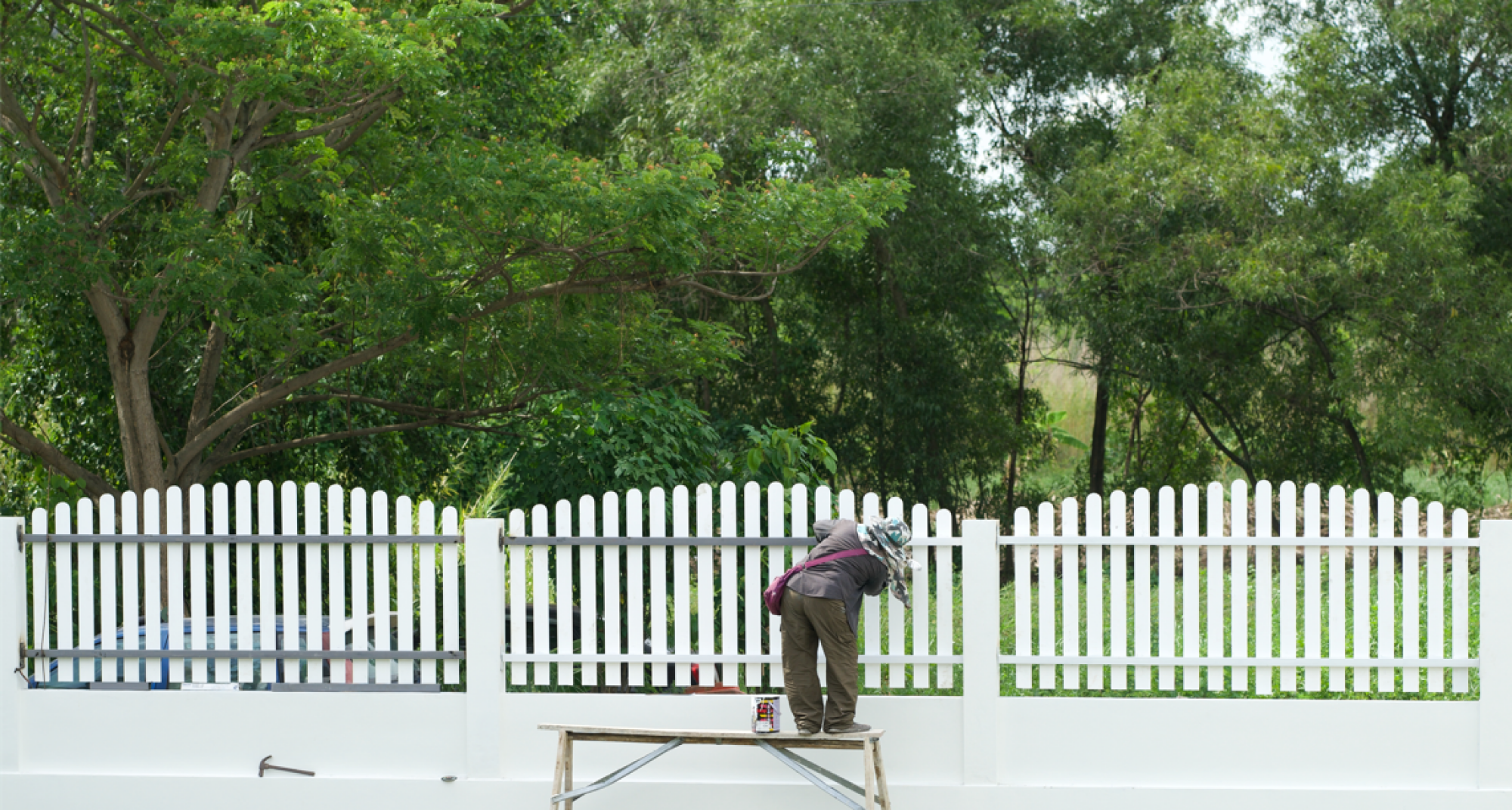 Installation de clôture ajourée