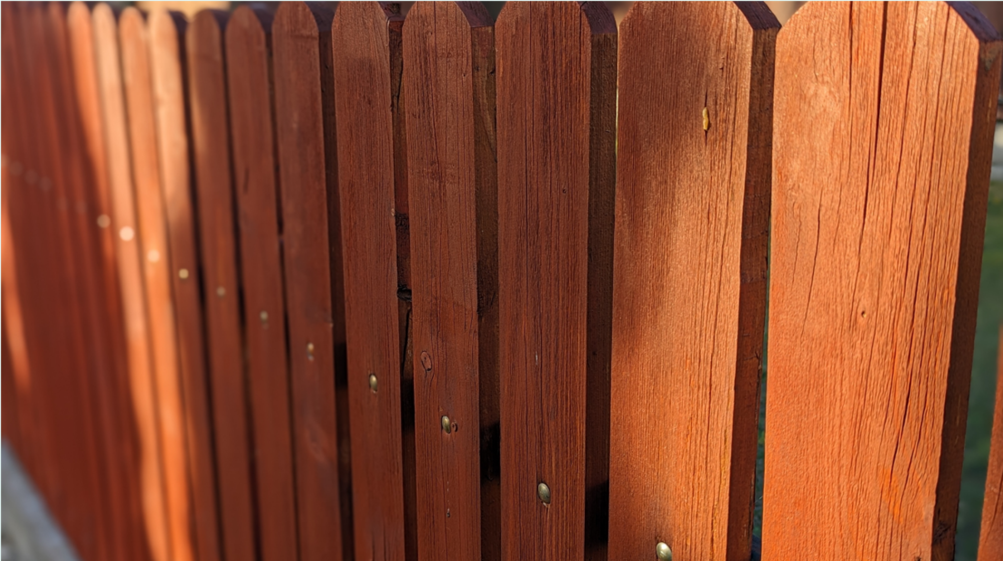 Installation de clôture en bois