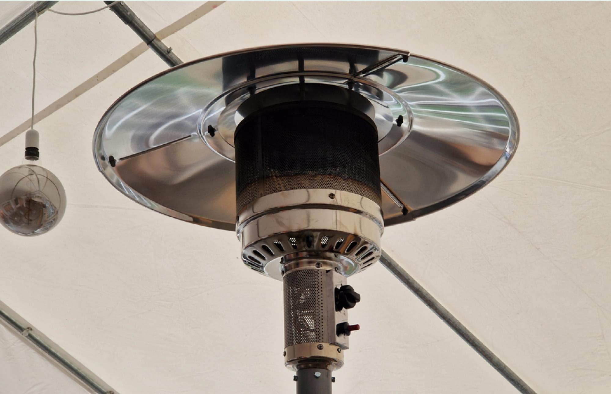 Installation de pergola avec chauffage infrarouge