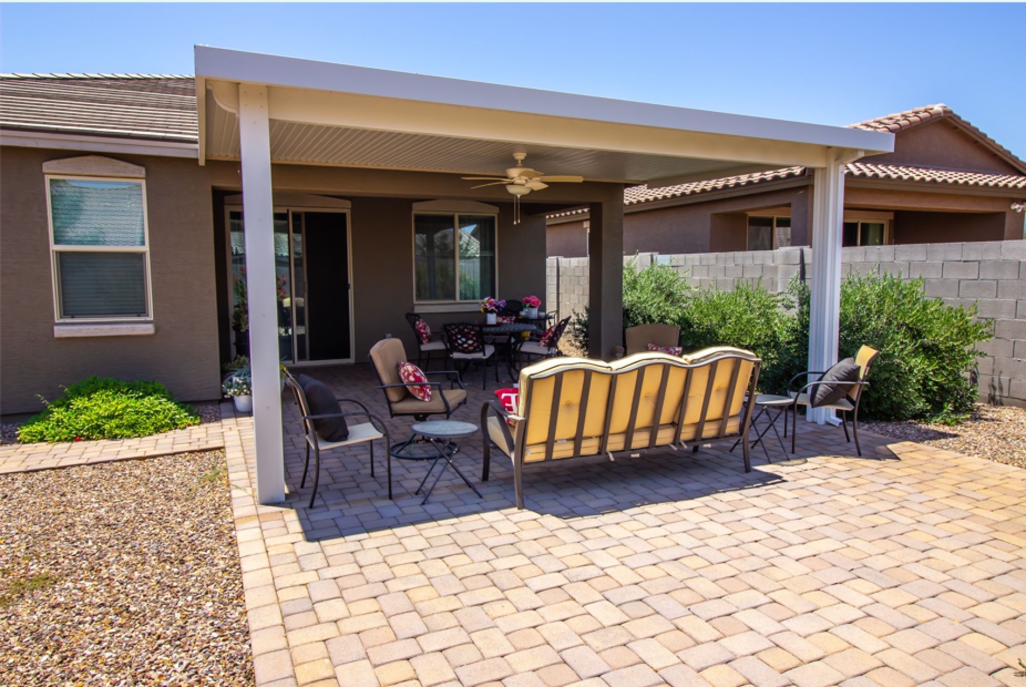 Installation de pergola avec ventilation naturelle