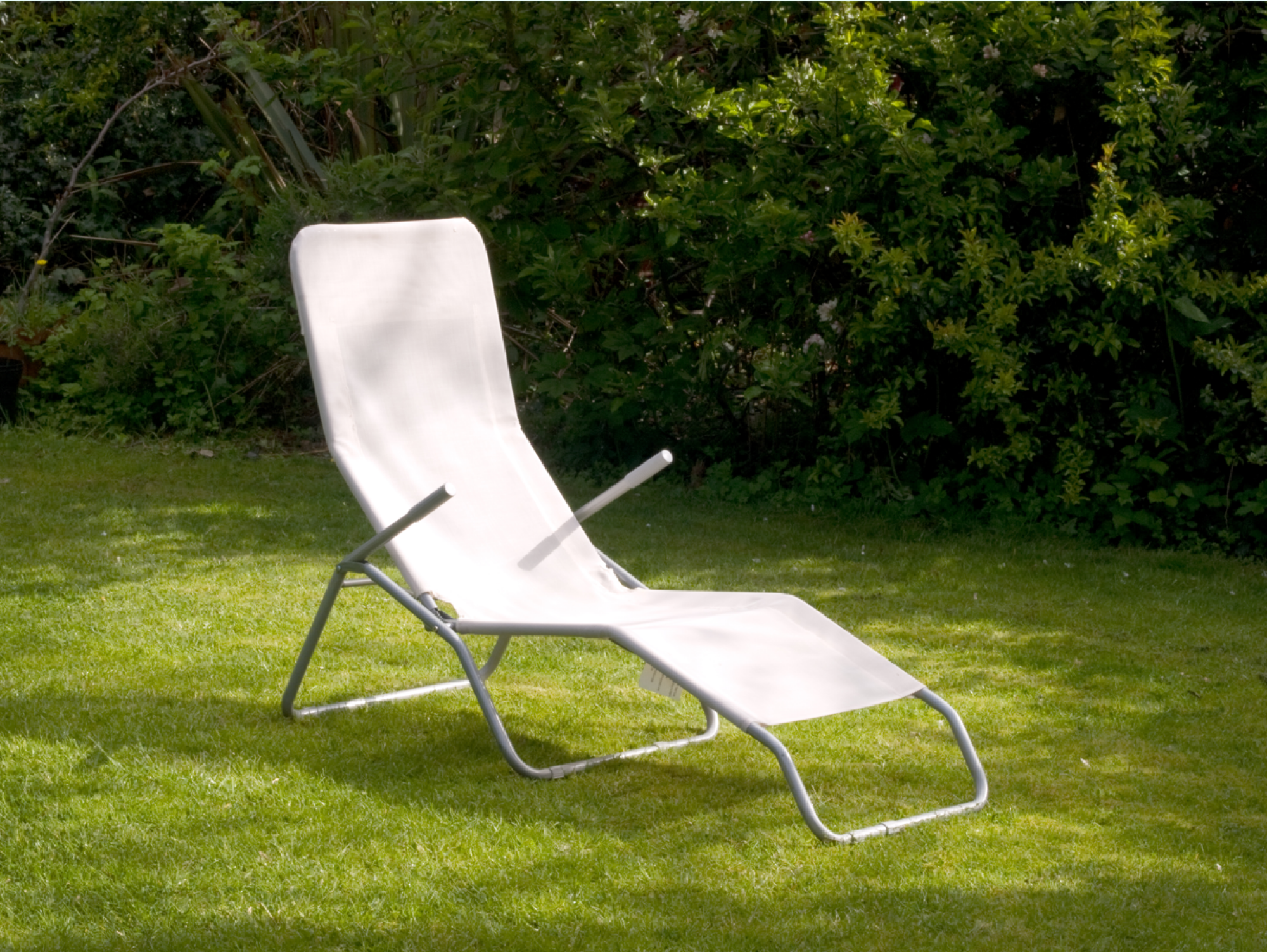 Chaise longue pliante