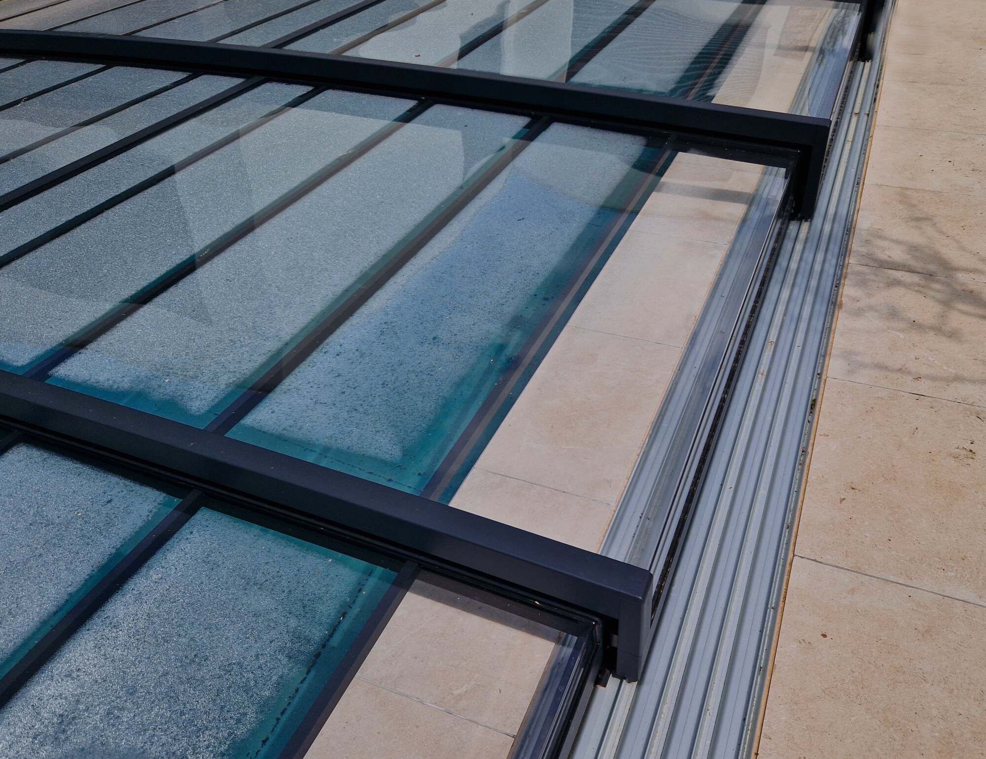 Entretien abri de piscine