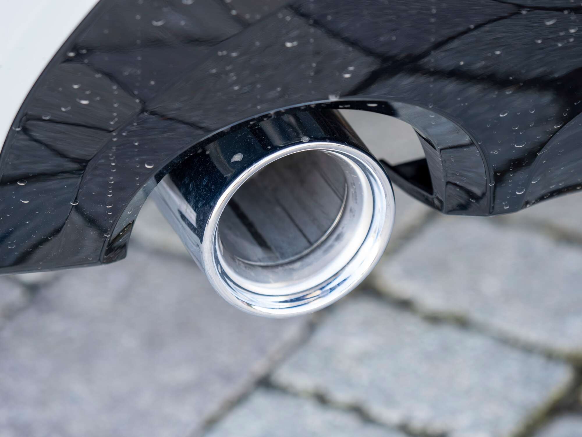 Installation de silencieux inox