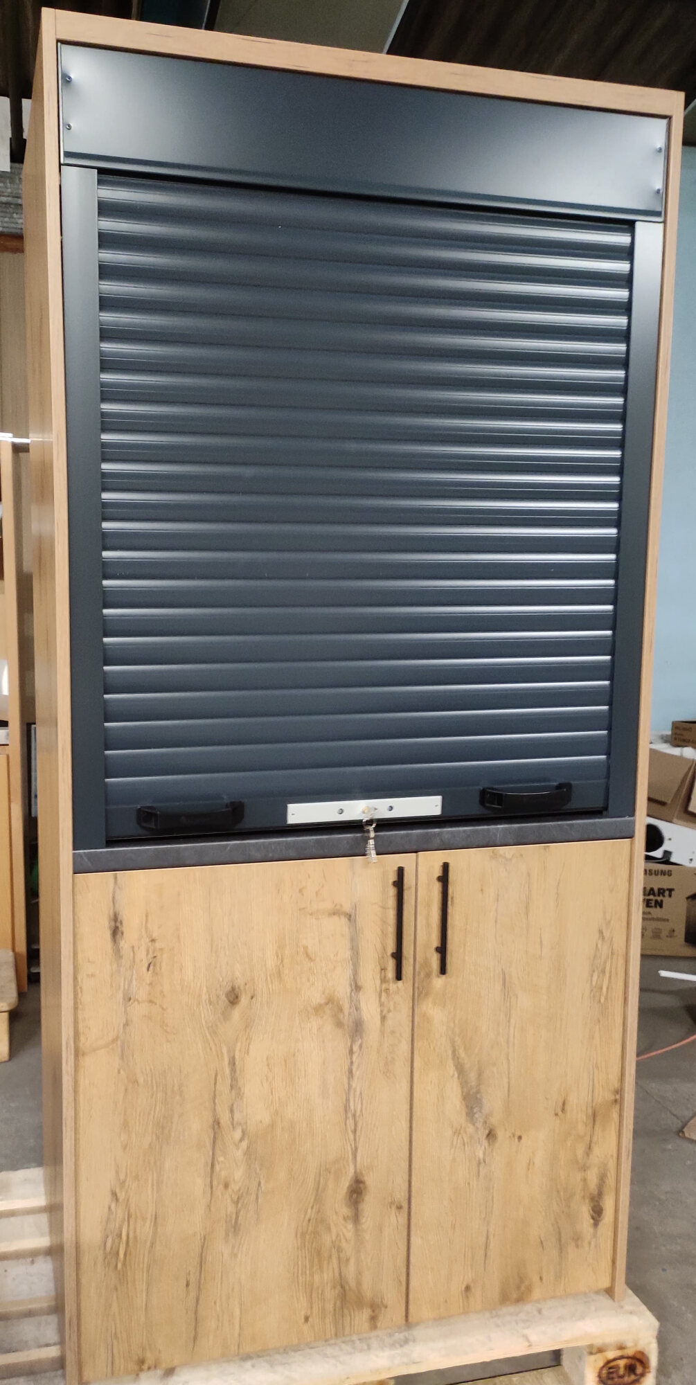 Cuisinette bois monobloc volet roulant