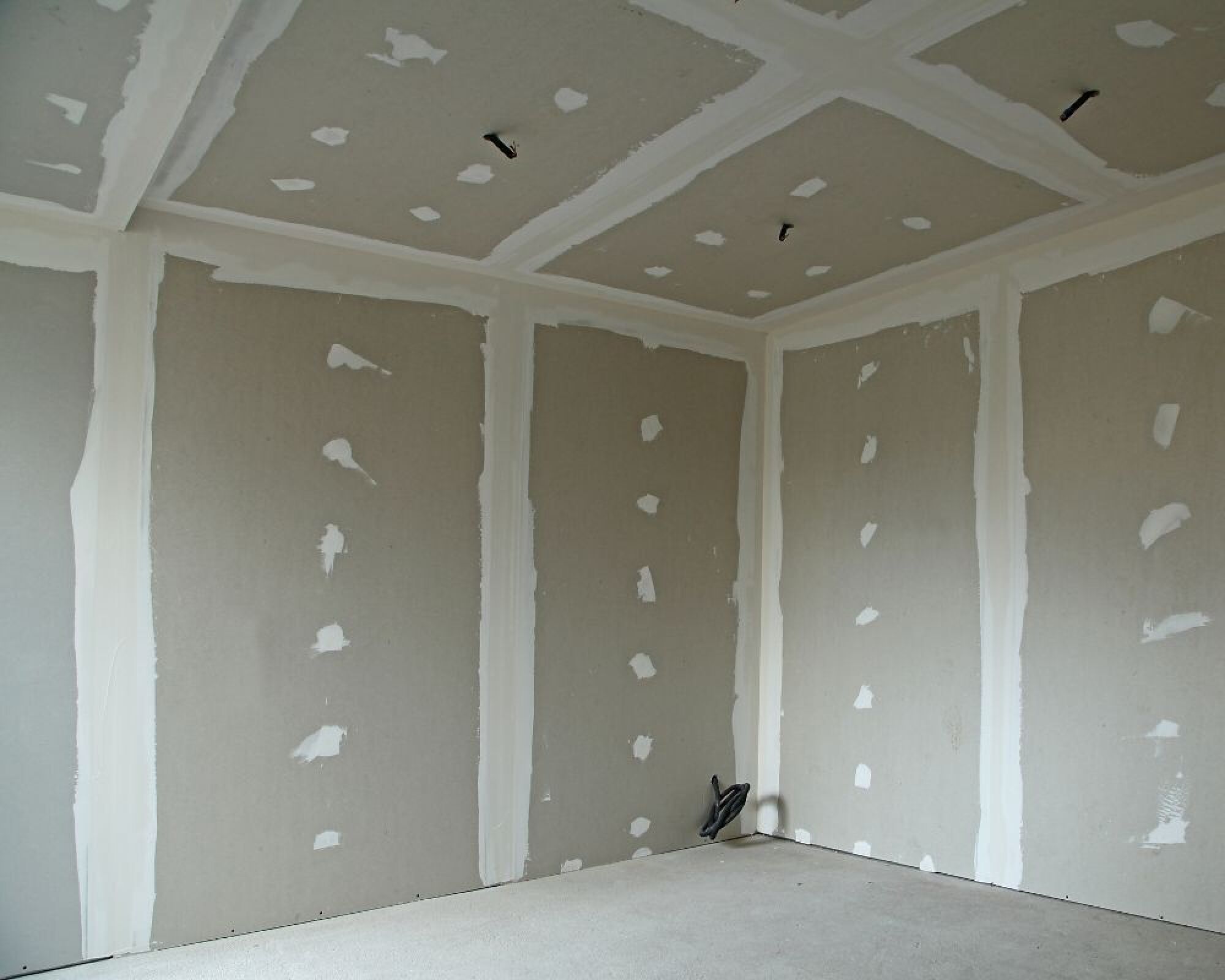 Installation, création de faux plafond, murs en plaque BA13