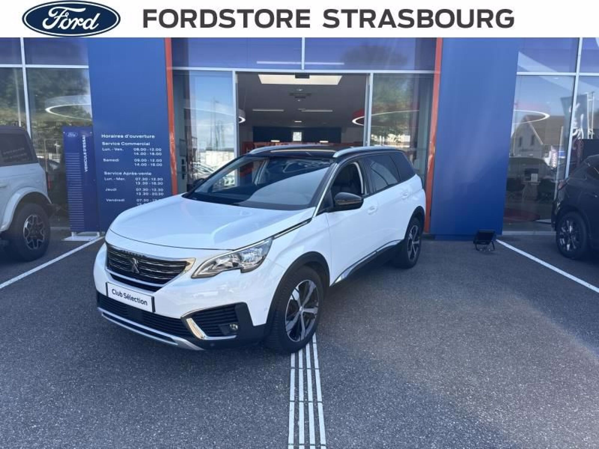 PEUGEOT 5008 1.2 PureTech