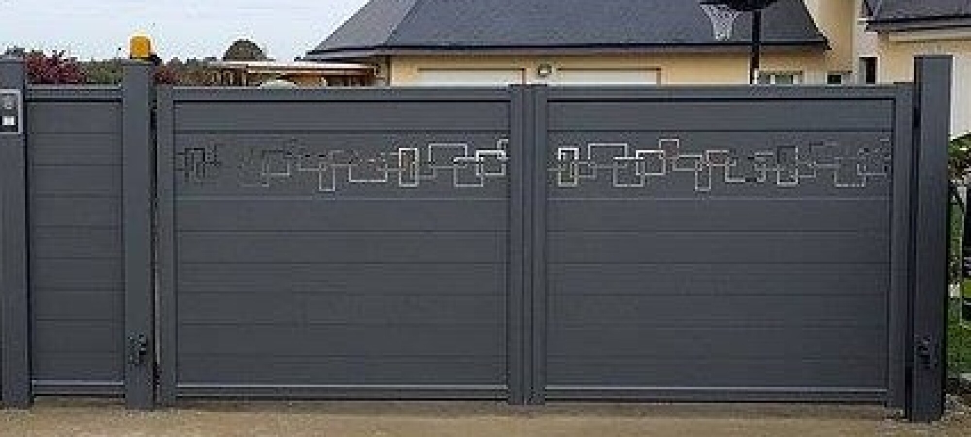 Portail 2 battants modèle Bora-Bora