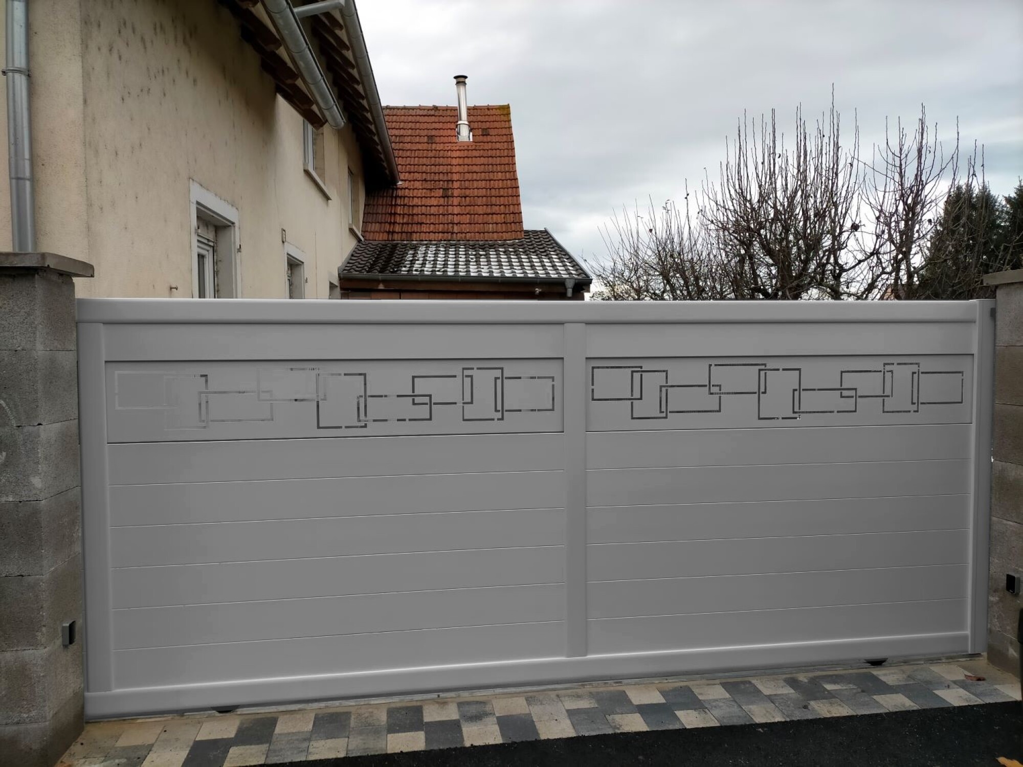 Portail coulissant modèle Bora-Bora