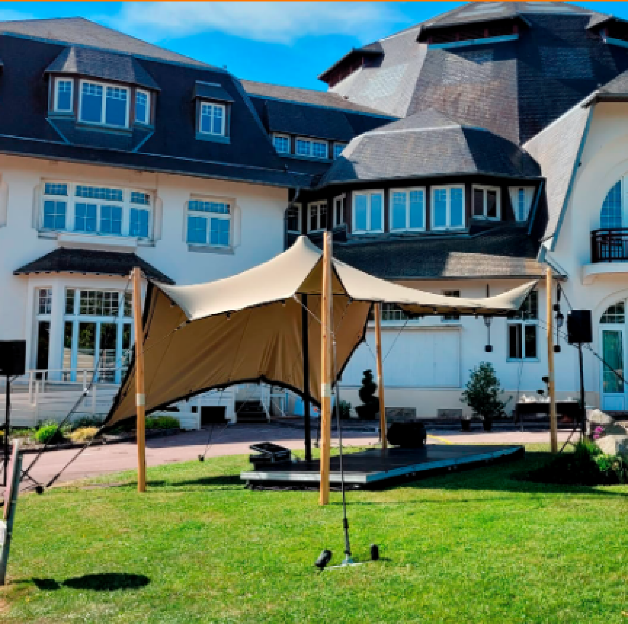 Tente Stretch en location