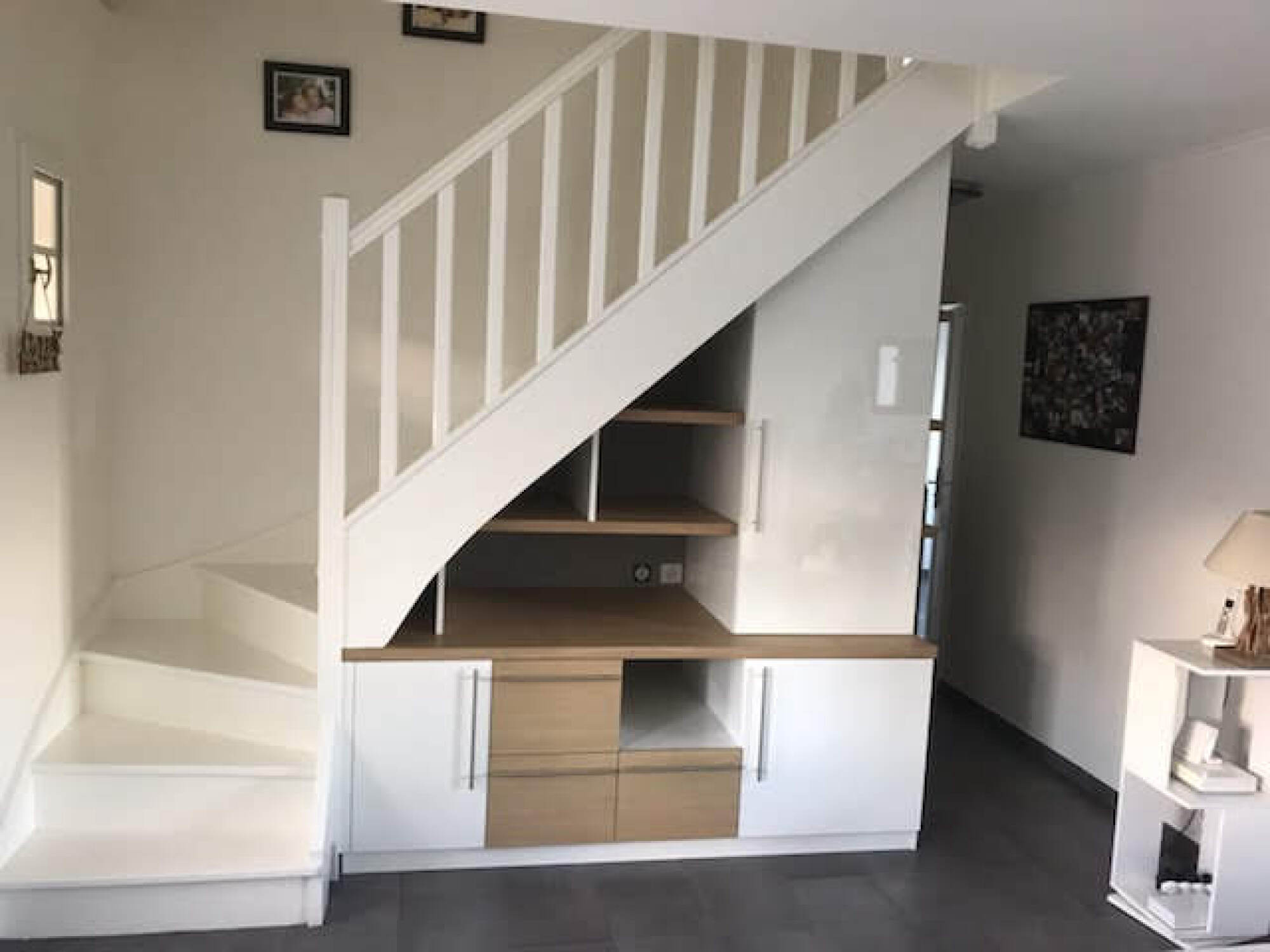 Meuble sous escalier