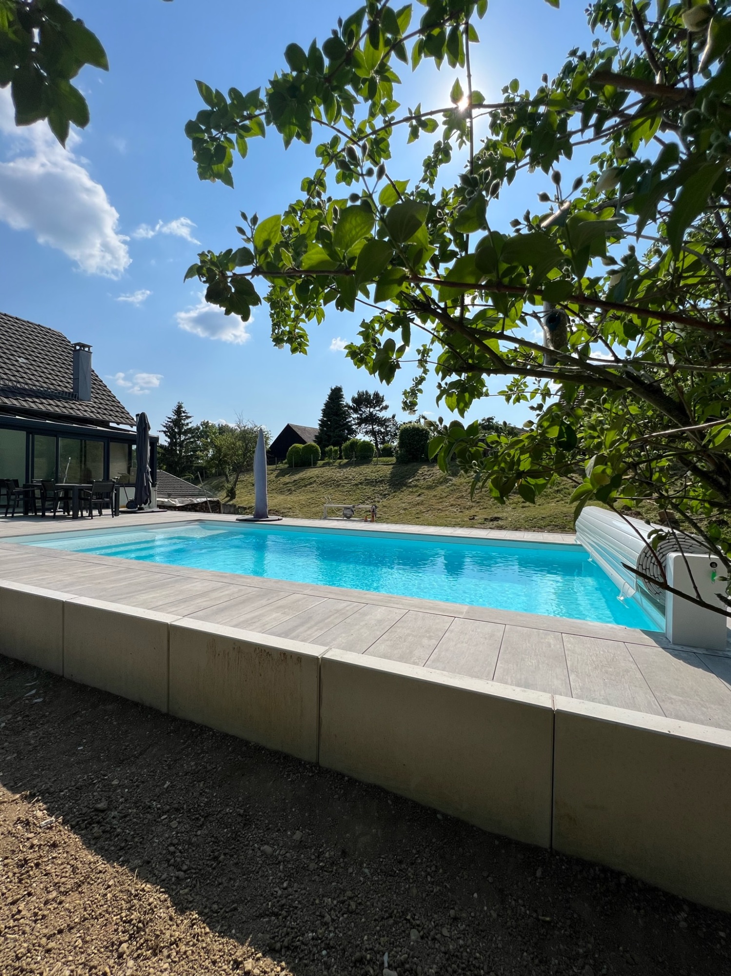 PISCINE COQUE POLYESTER SPACE 650