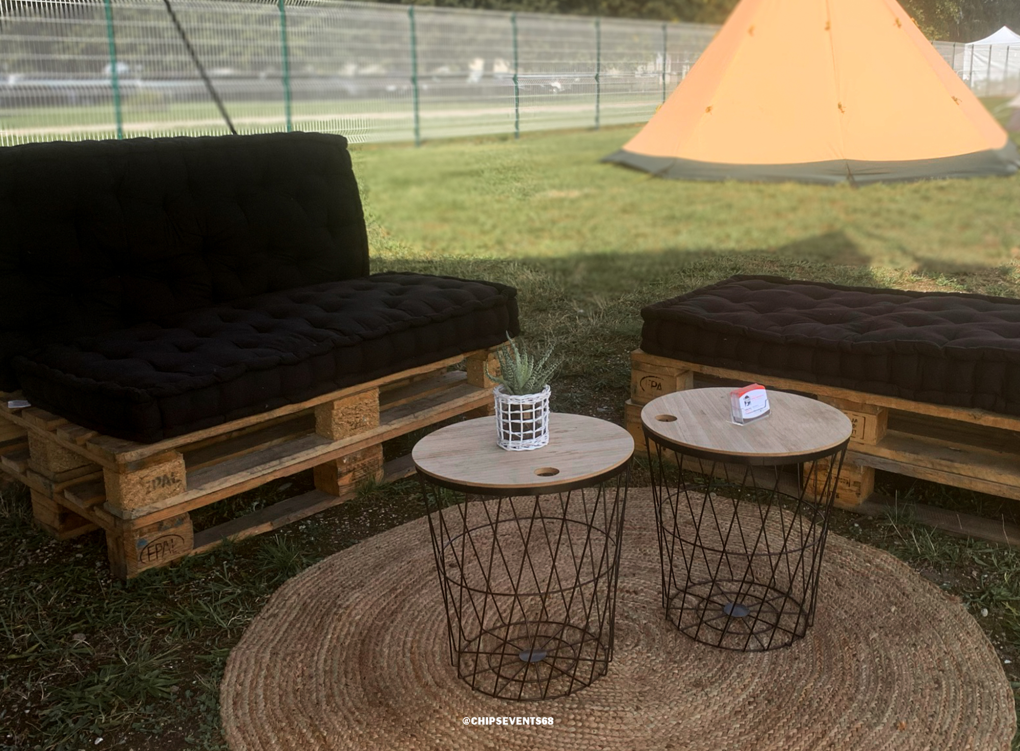 Table de salon en location