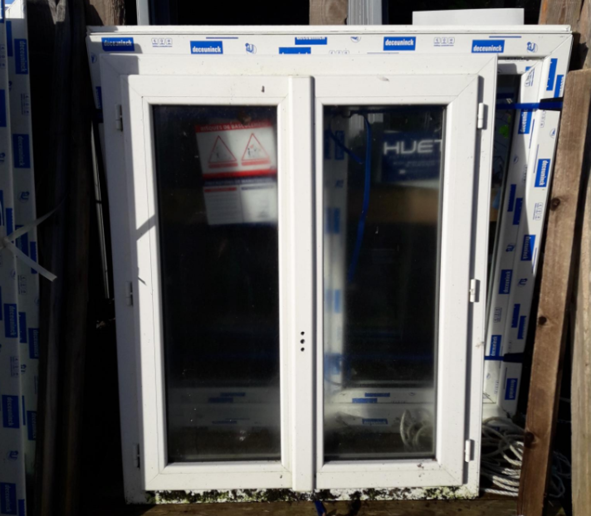 Fenêtre 2 vantaux Haut 1145 mm x Larg 915 mm